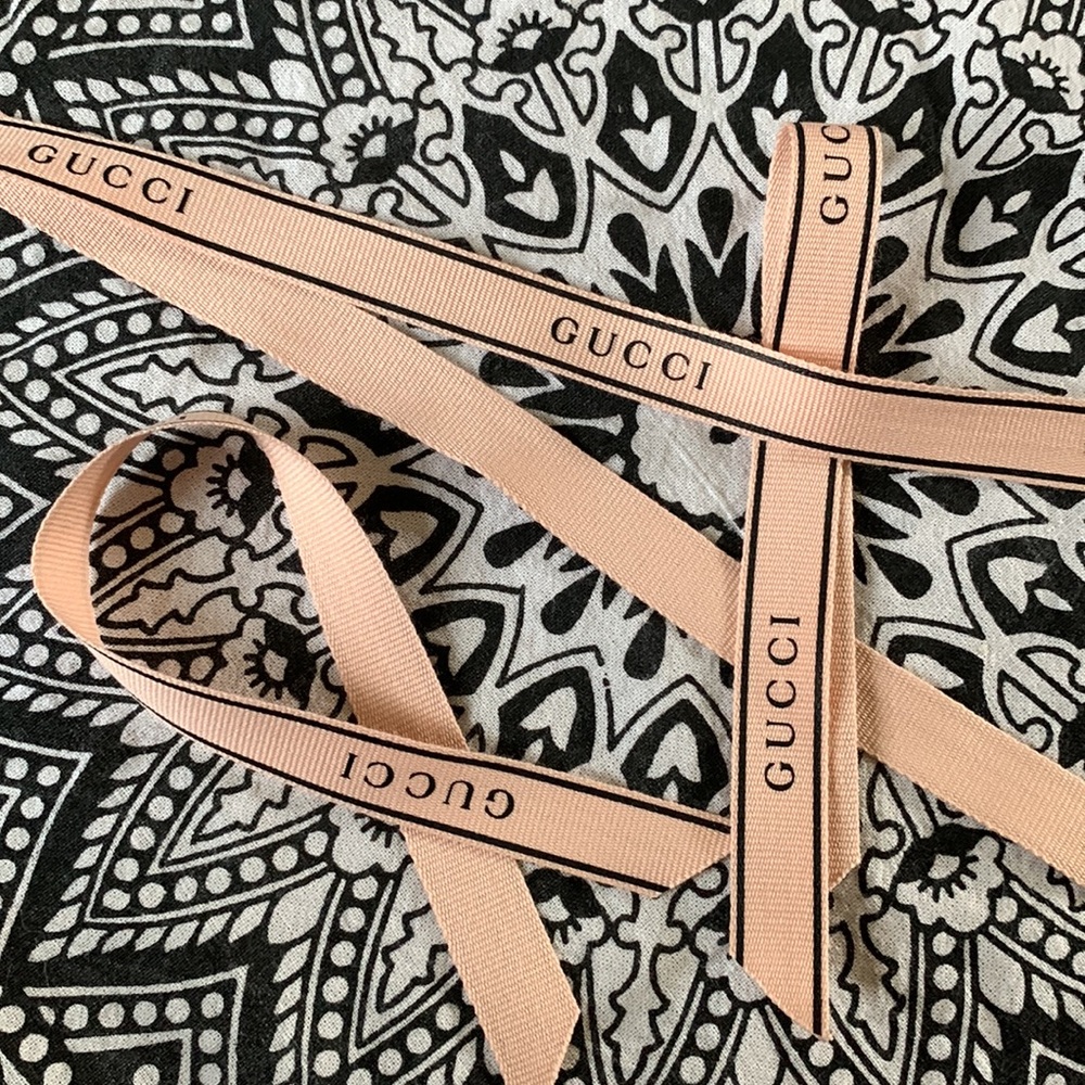 Gucci Bloom Lux Ribbon Bundle - Picture 4 of 8